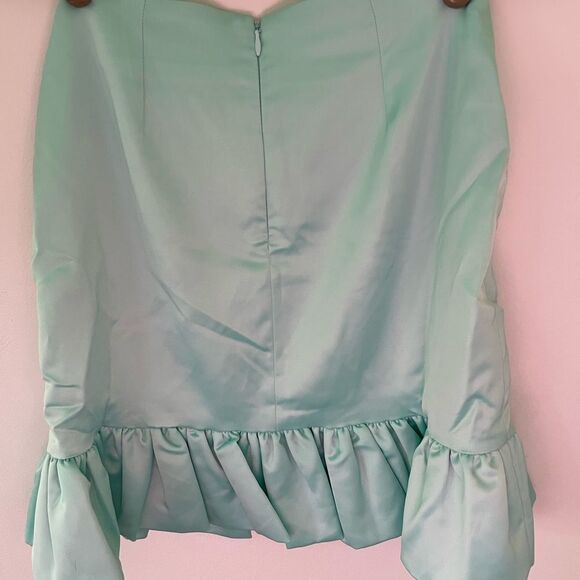 naked wardrobe The Statement Pastel Turquoise Satin Ruffled Mini Skirt XS - Picture 4 of 5